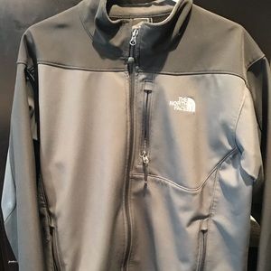 Men’s North Face Jacket.